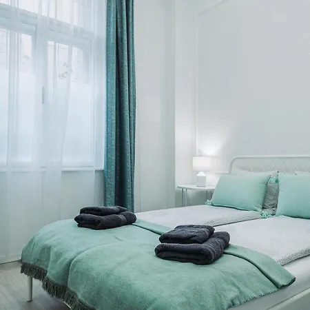 布达佩斯和谐度假公寓